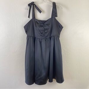 Hot Topic Size 2X Black Satin Spaghetti Tie Strap Sweetheart Neckline Midi Dress